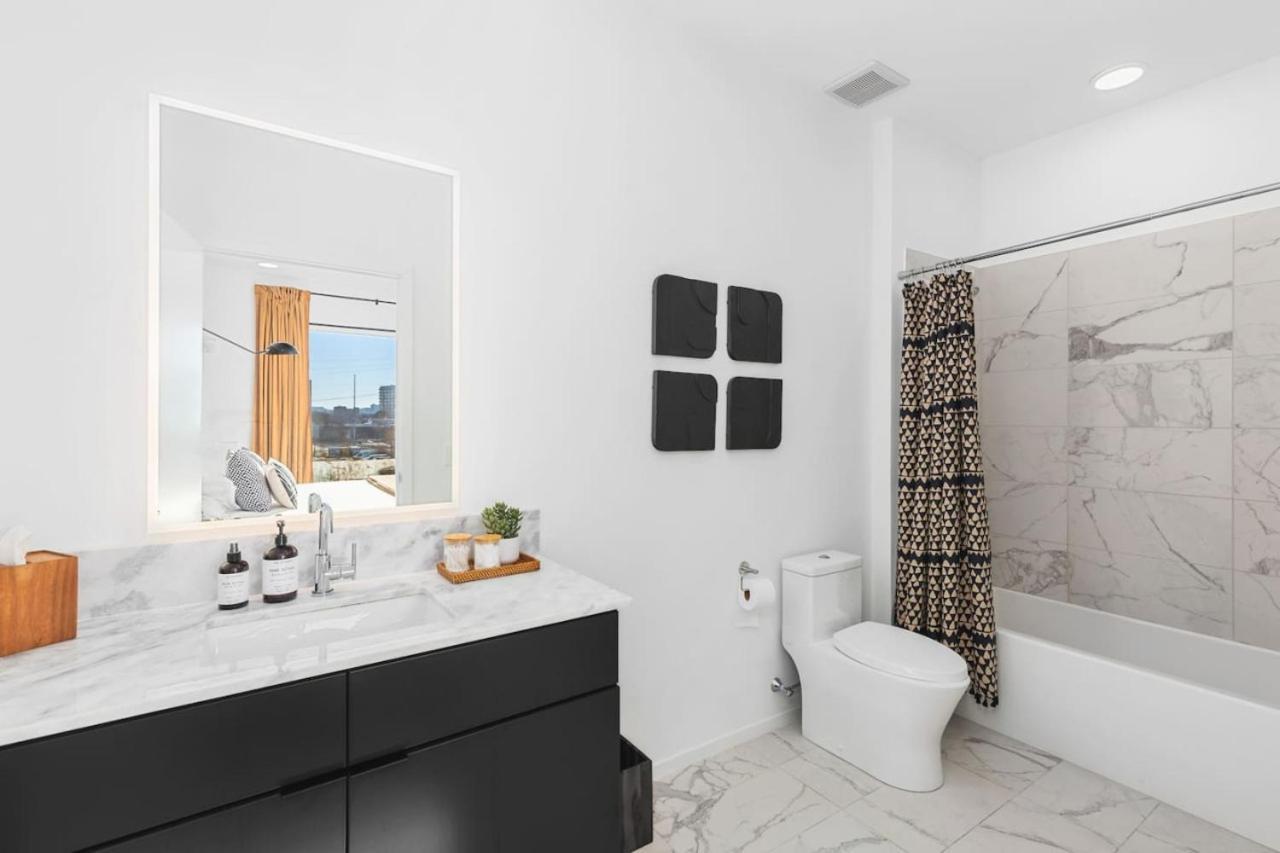 Penthouse With Patio Walk To Downtown 3 Bedrooms 5 Beds Nashville Zewnętrze zdjęcie