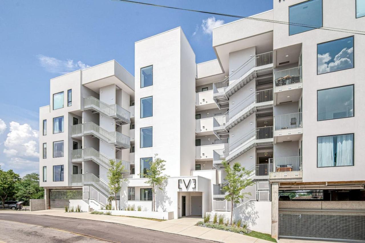 Penthouse With Patio Walk To Downtown 3 Bedrooms 5 Beds Nashville Zewnętrze zdjęcie
